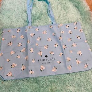 Brand new!  Pulled out of package to take pic.  Adorable sturdy shopping bag!